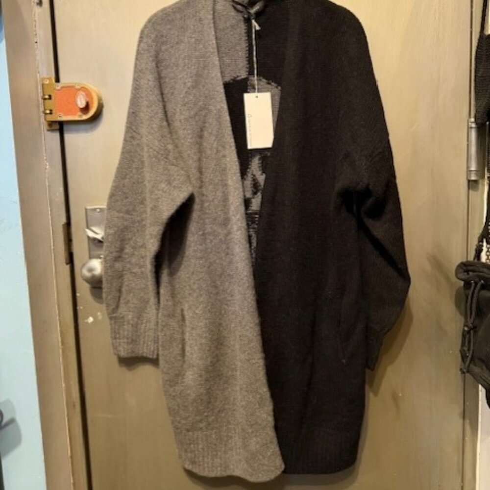 360 Cashmere Pyper Skull two-tone Cashmere Sweater Cardigan - Picture 6 of 16